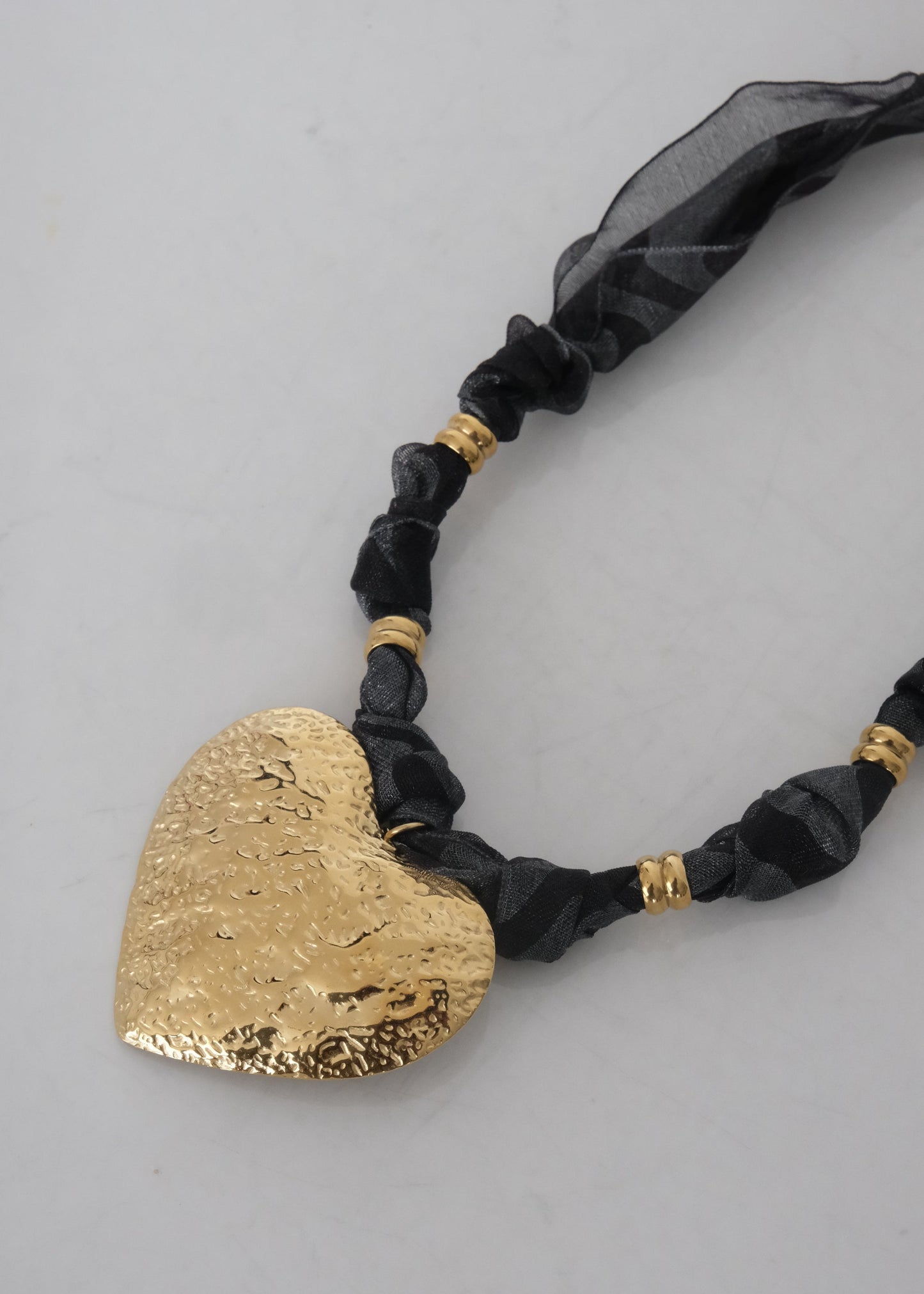 Collier Love